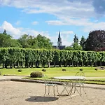 Chateau De Bed and Breakfast 3*