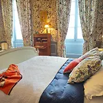 Chateau De Bed and Breakfast