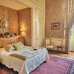 לינה וארוחת בוקר Chateau De