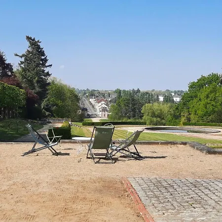 Bed & Breakfast Chateau De Craon
