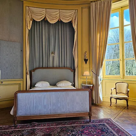 Chateau De Craon 3*