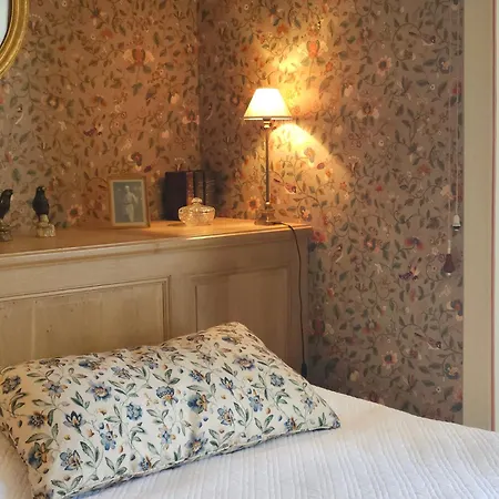 Chateau De Craon 3*