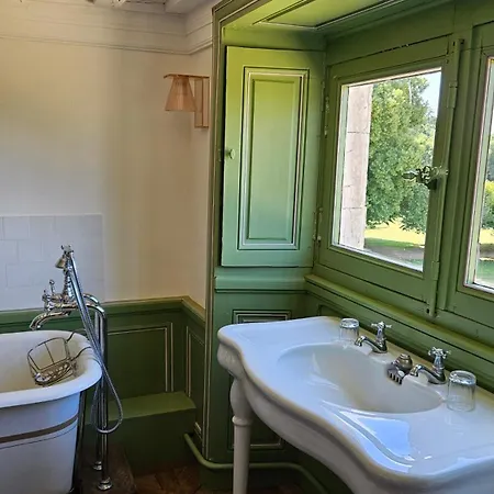 Bed & Breakfast Chateau De Craon