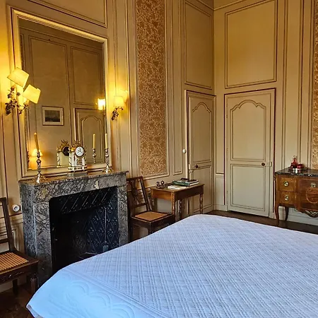 Chateau De Craon 3*