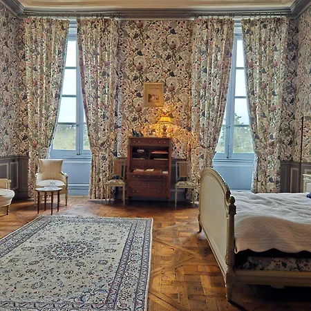Nocleg ze śniadaniem Chateau De Craon 3*