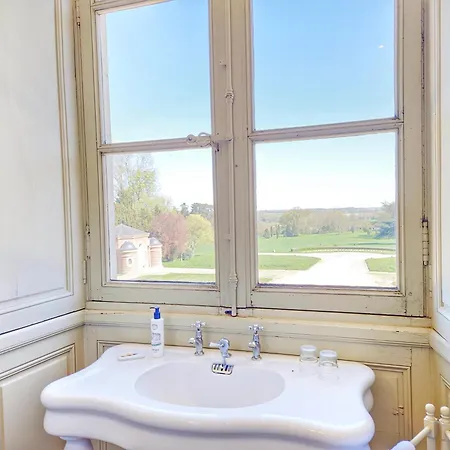 Chateau De Craon Nocleg ze śniadaniem 3*
