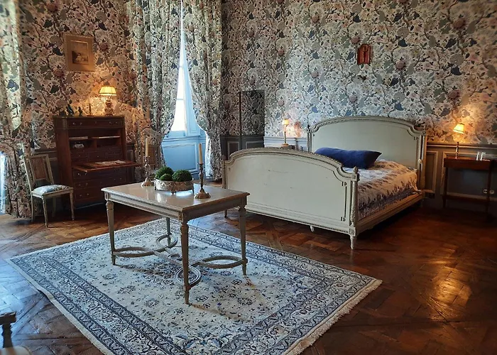 Chateau De Nocleg ze śniadaniem